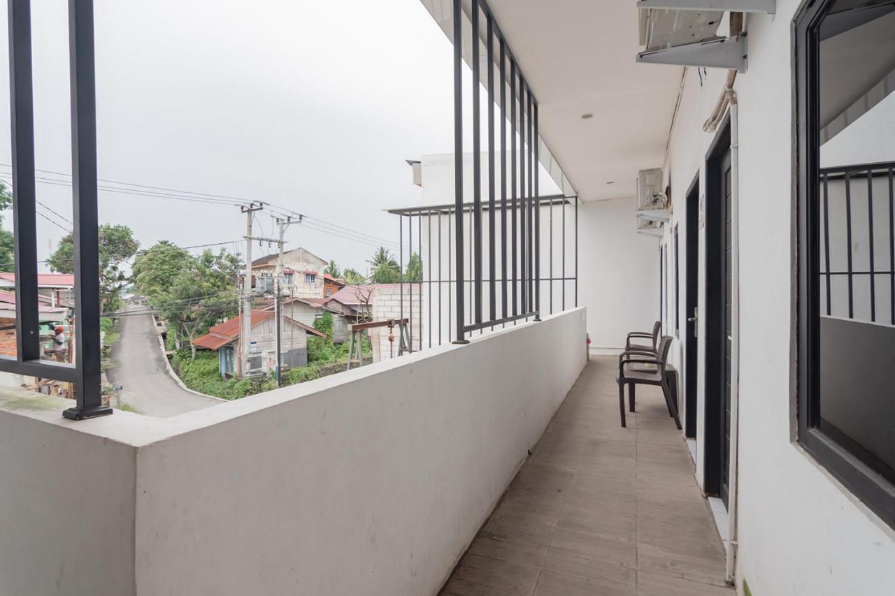 Reddoorz At Sani Guest House Balikpapan Exterior foto